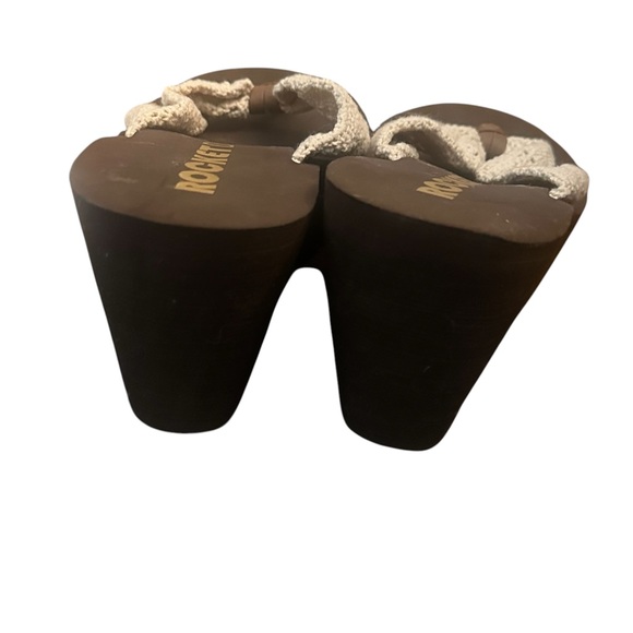 Rocket Dog Diver crochet wedge flip flops - Picture 5 of 8